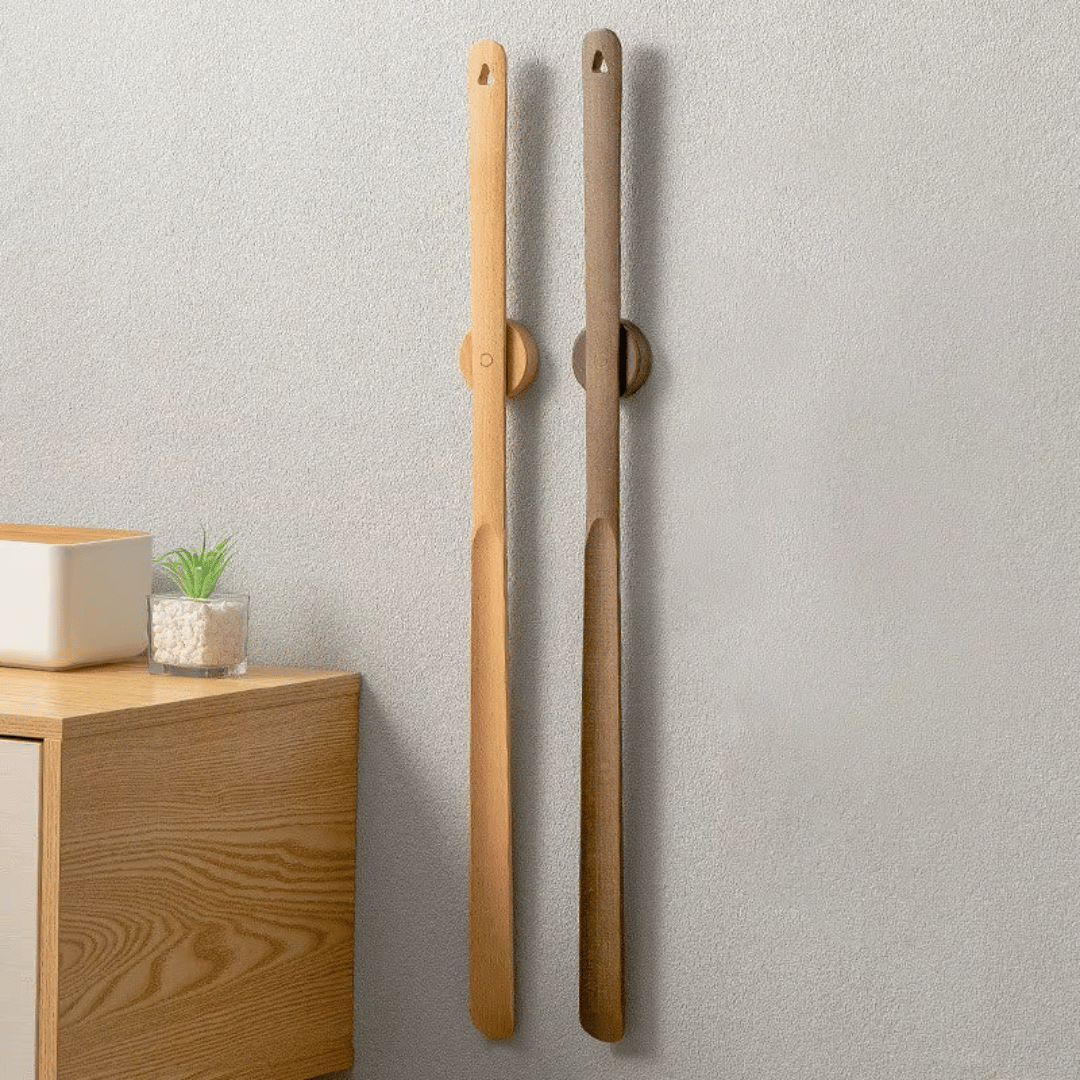 Long Handled Shoehorn Beech Wood with Magnetic Wall Mount