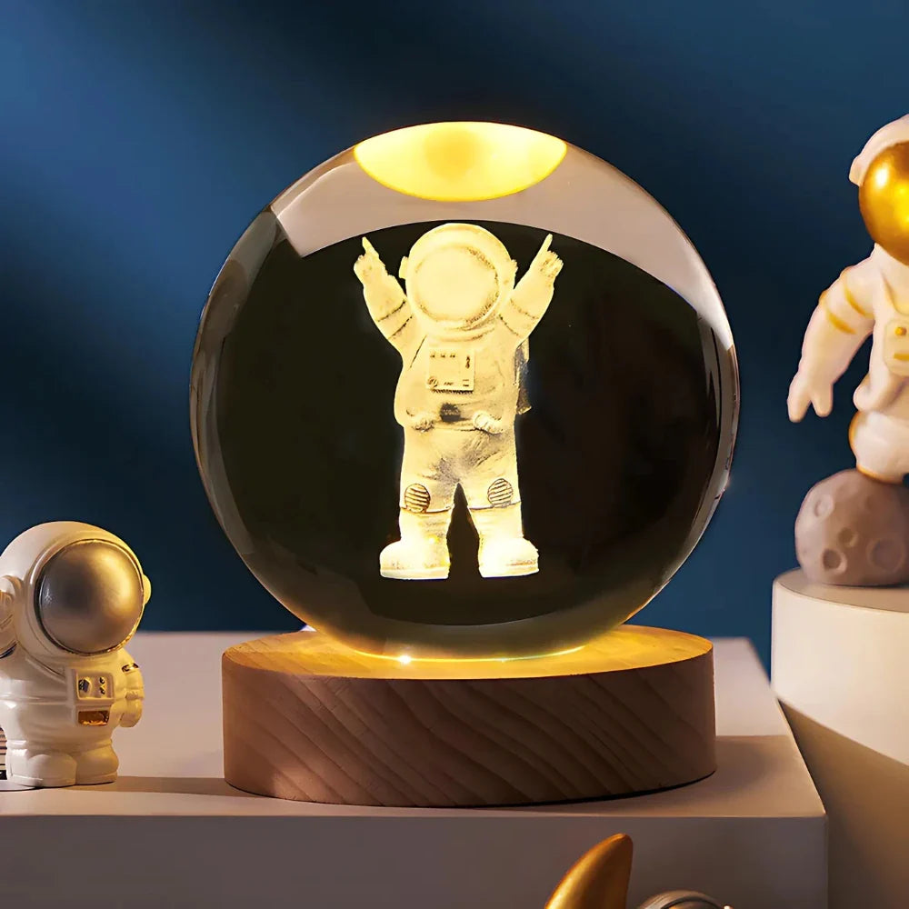 Dekorativ LED natlampe med solsystemmotiv