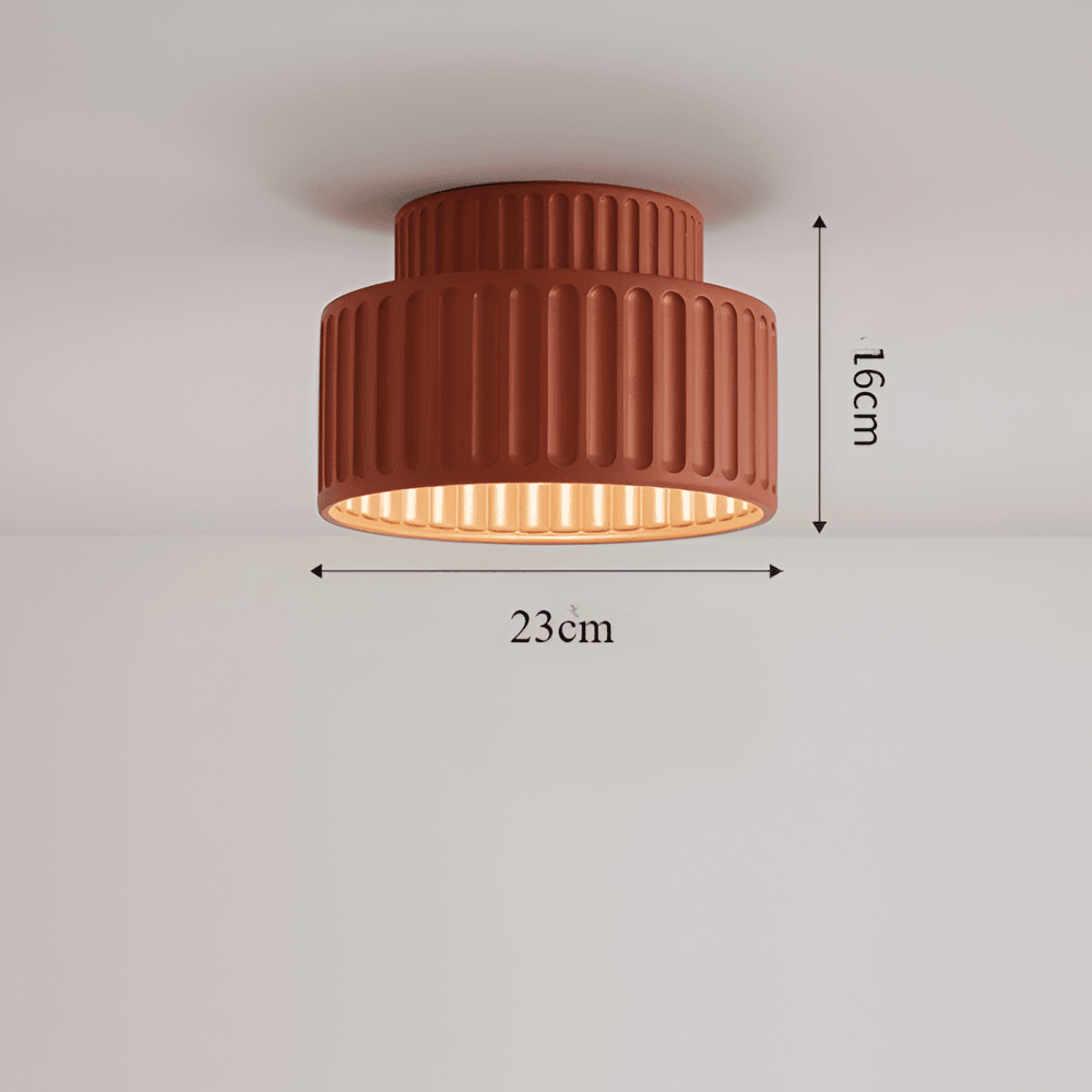Loftlampe i resin med riflet design