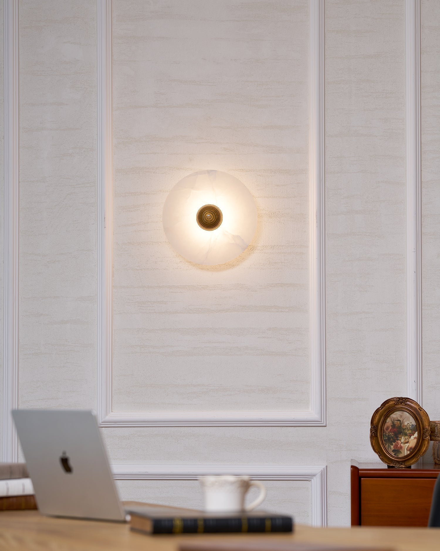 Alabaster Wall Light Natural Stone Disc Integrated LED Dimmable Sconce