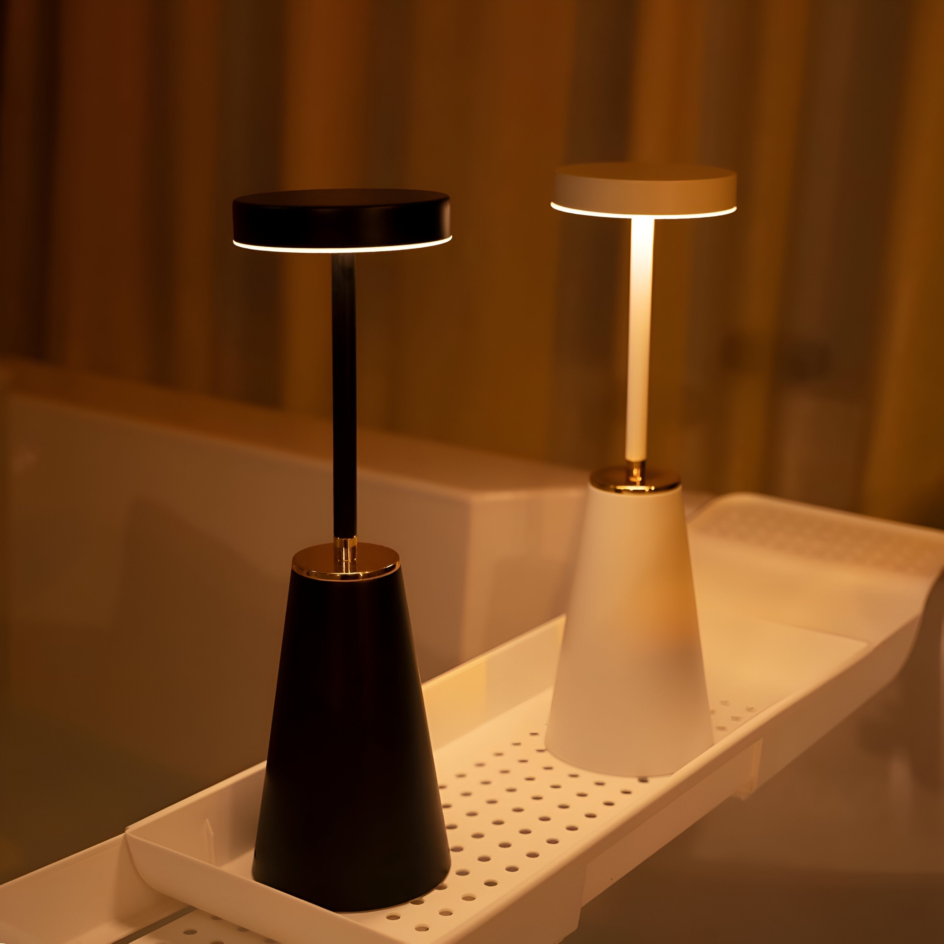 Trådløs LED bordlampe genopladelig metal med touch slank konisk base