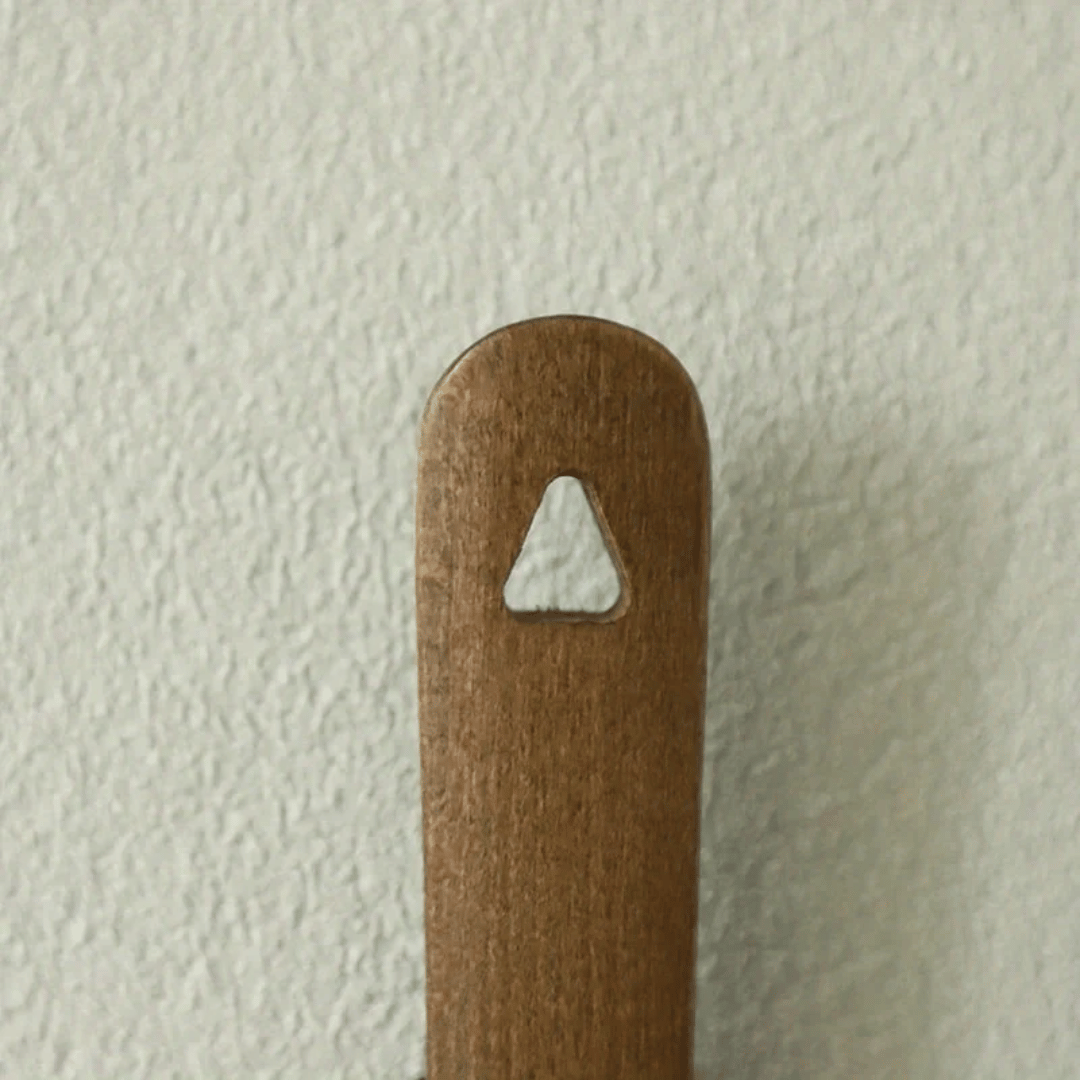 Long Handled Shoehorn Beech Wood with Magnetic Wall Mount