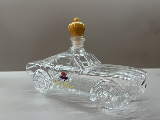 Whiskey Decanter Car Shaped Glass Spirit Bottle for Home Bar and Bar Cart