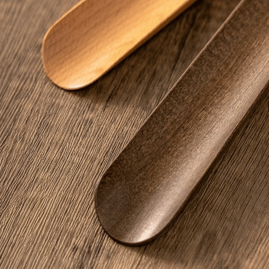 Long Handled Shoehorn Beech Wood with Magnetic Wall Mount