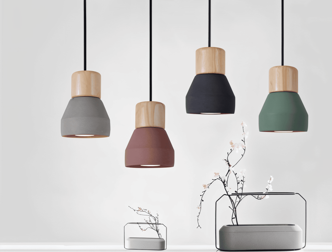 Concrea loftslampe i beton med trædetaljer