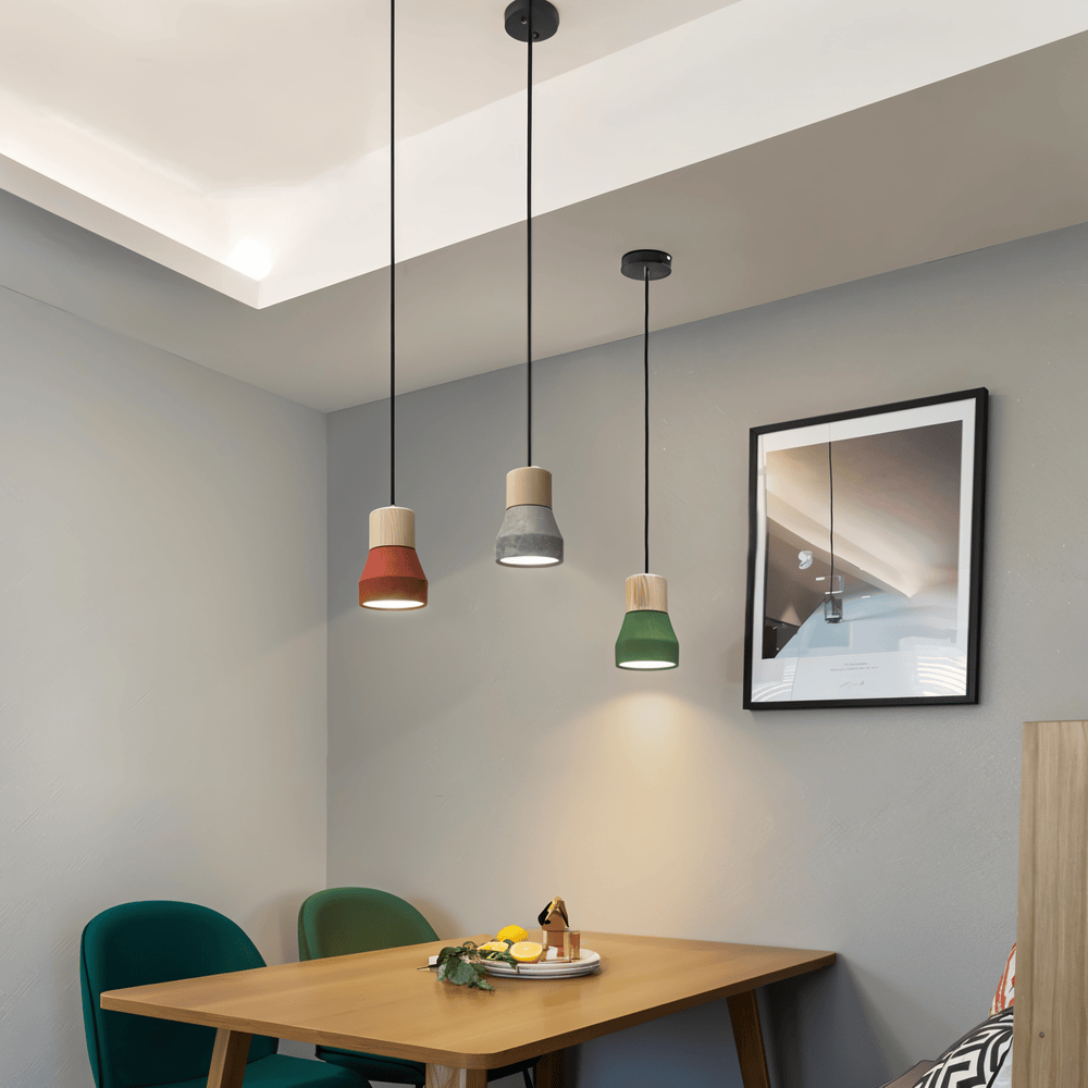 Concrea loftslampe i beton med trædetaljer