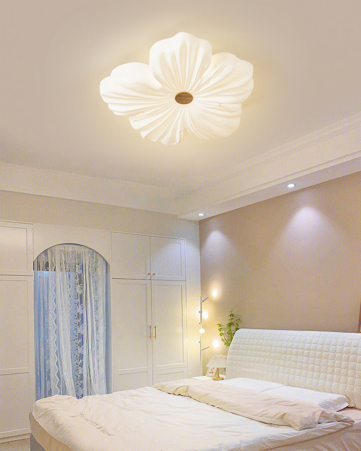 Flower Ceiling Light LED Sculpted Petal Shade Dimmable Bedroom