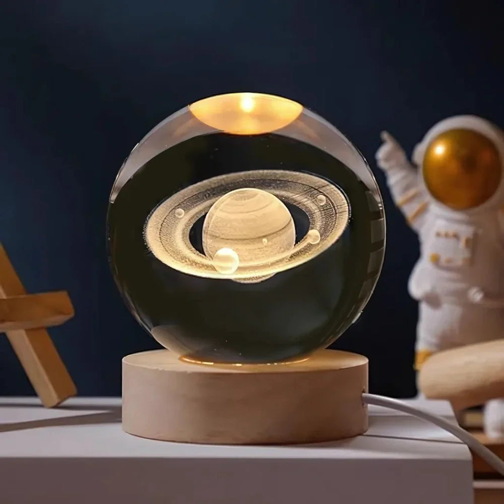 Dekorativ LED natlampe med solsystemmotiv