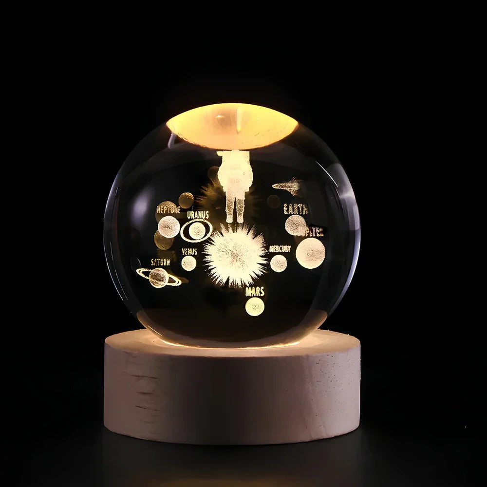 Dekorativ LED natlampe med solsystemmotiv
