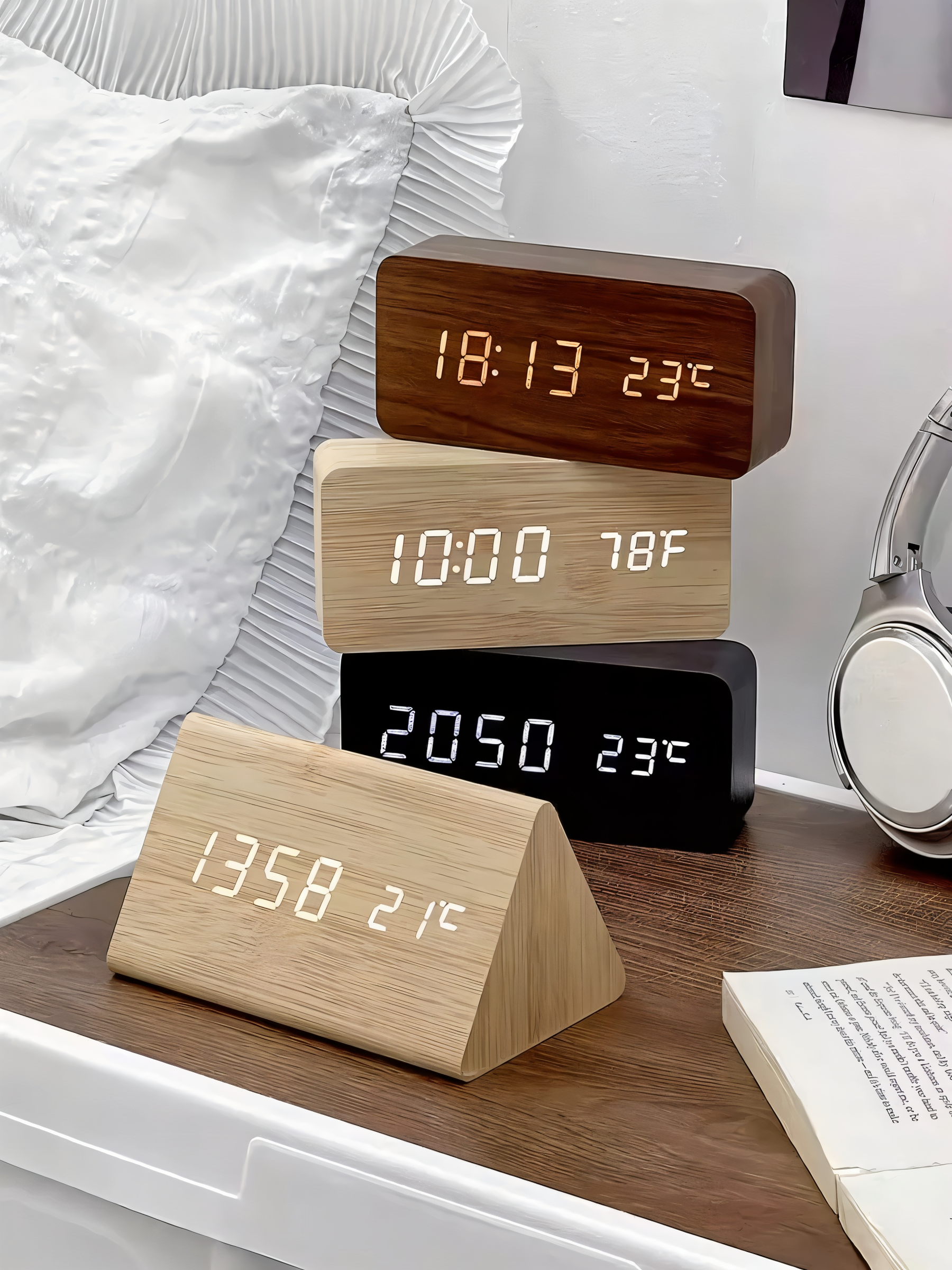 Digitalt LED vækkeur med temperaturmåler