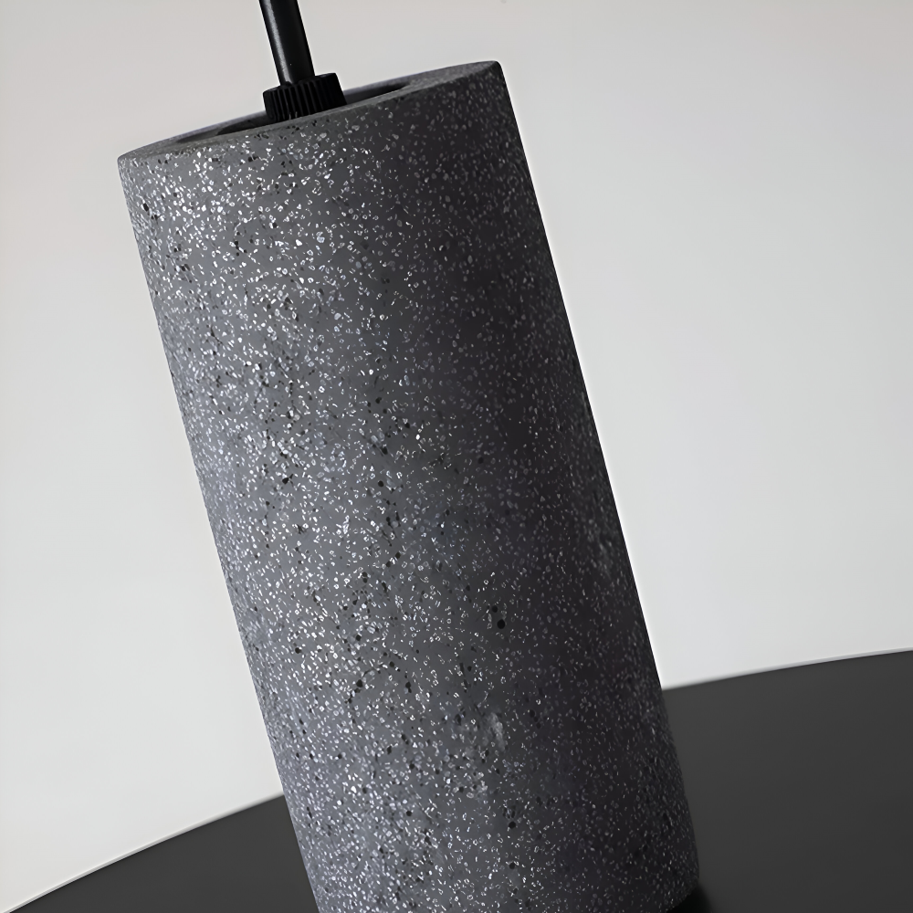 Hængende pendellampe i beton og røget glas