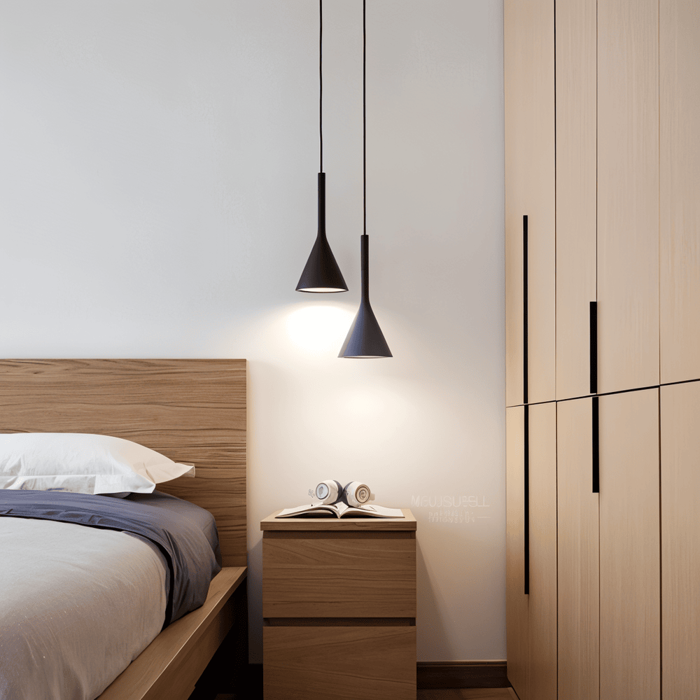 Konisk metalpendellampe med downlight