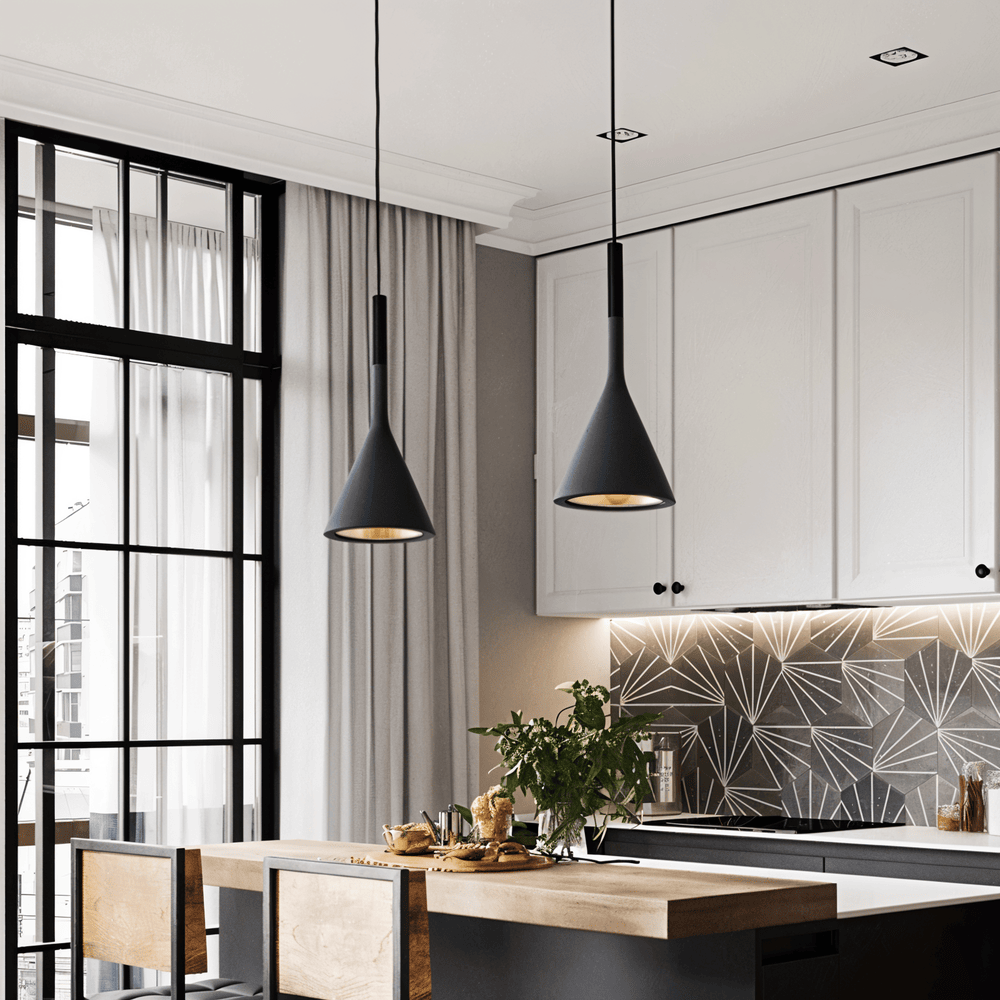 Konisk metalpendellampe med downlight