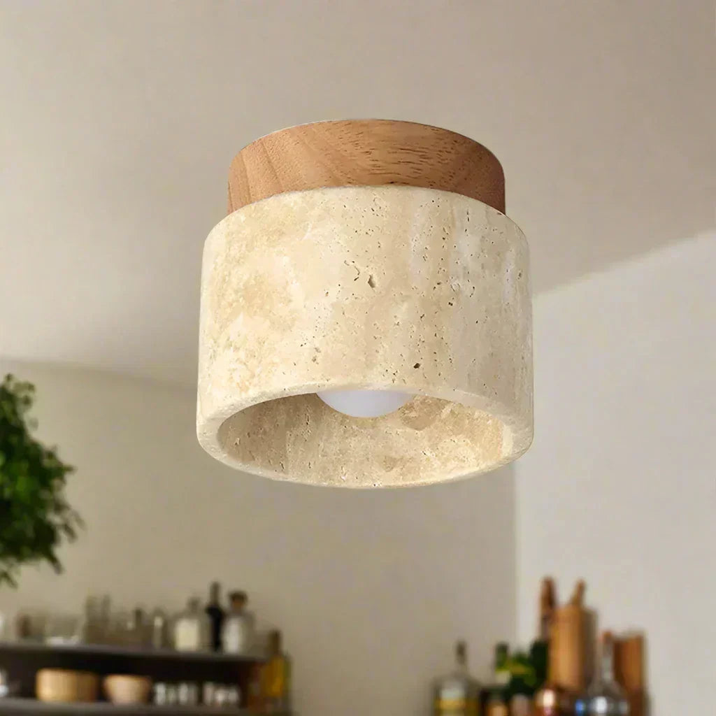 Loftlampe med cylindrisk stenærm og træring