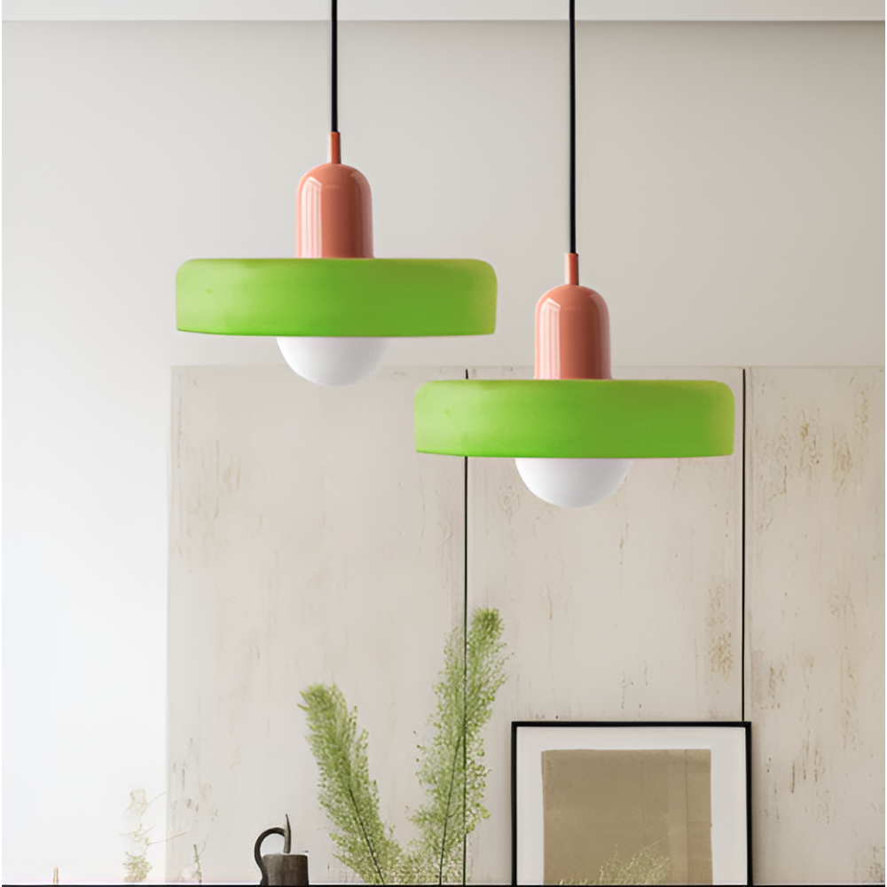 Loftslampe med pendel flad glasskærm med kuglepære