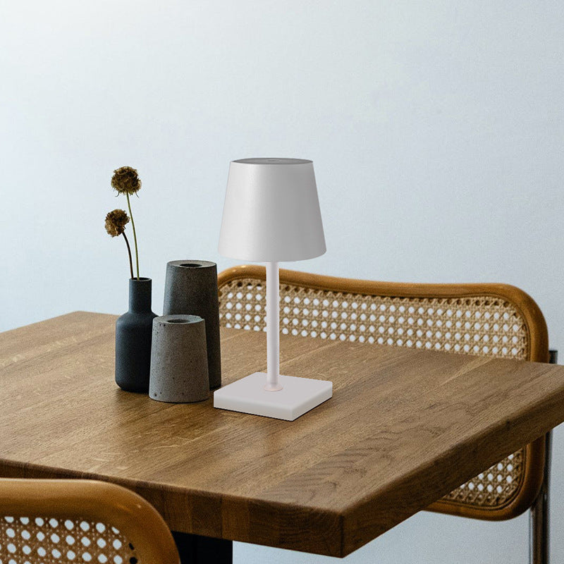 Small Cordless Table Lamp Waterproof IP66 Touch Dimmable for Bath and Patio