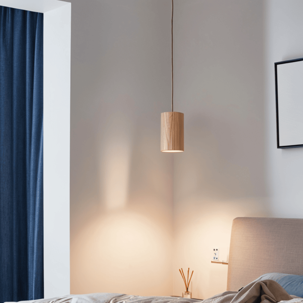 Pendel spisebordslampe i trædesign med spotlys