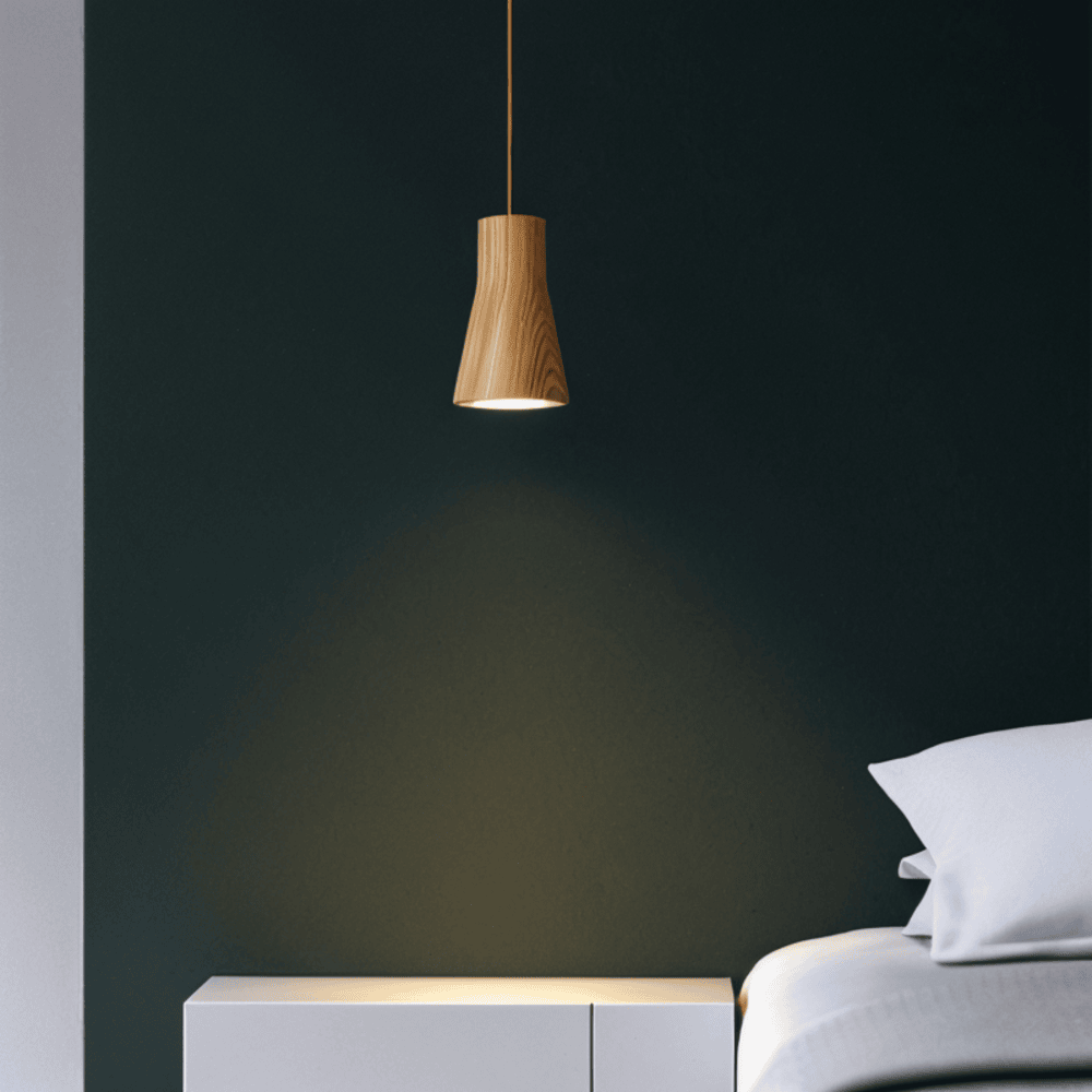 Pendel spisebordslampe i trædesign med spotlys