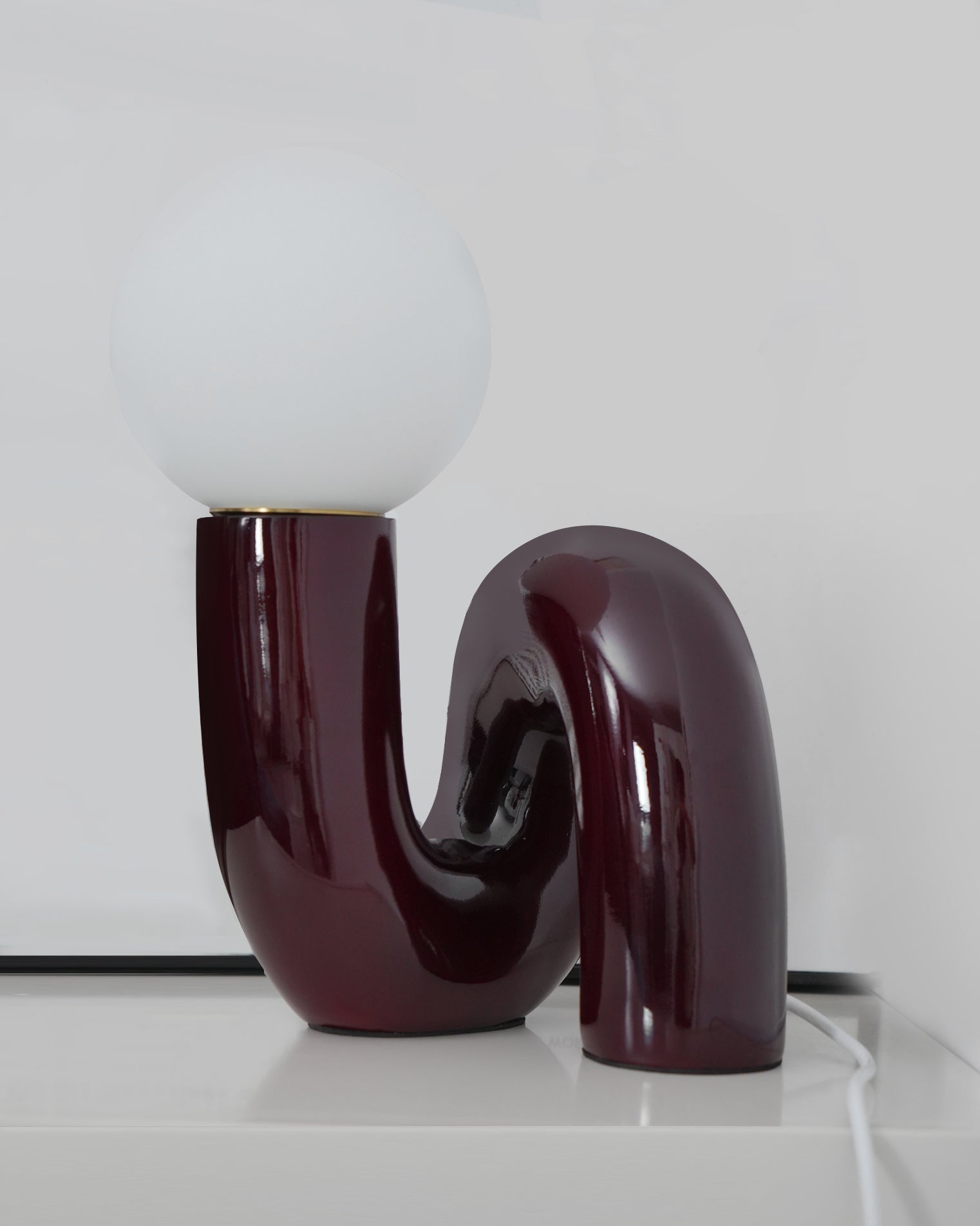 Spiral Glass Table Lamp Sculptural Resin Ribbon Shade Bedside Accent