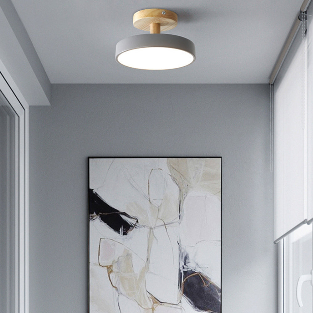 Rund LED loftlampe træ og metal delvist planforsænket