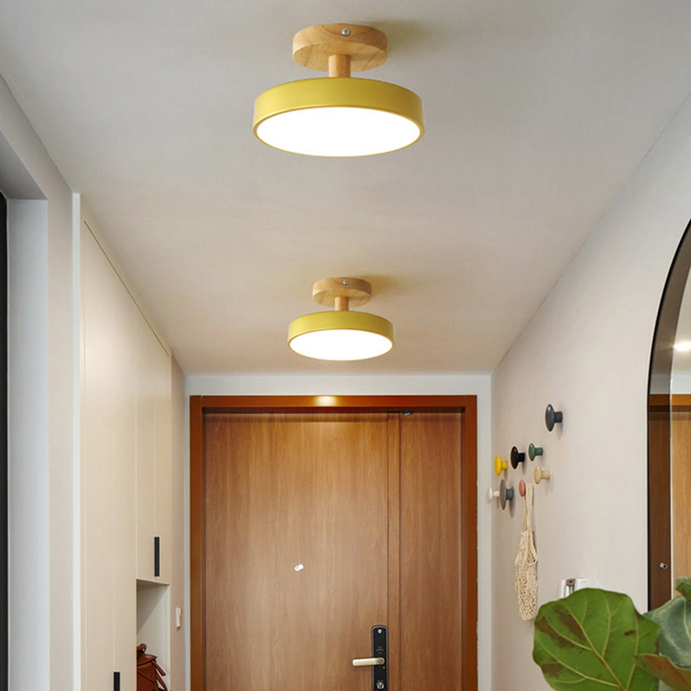 Rund LED loftlampe træ og metal delvist planforsænket
