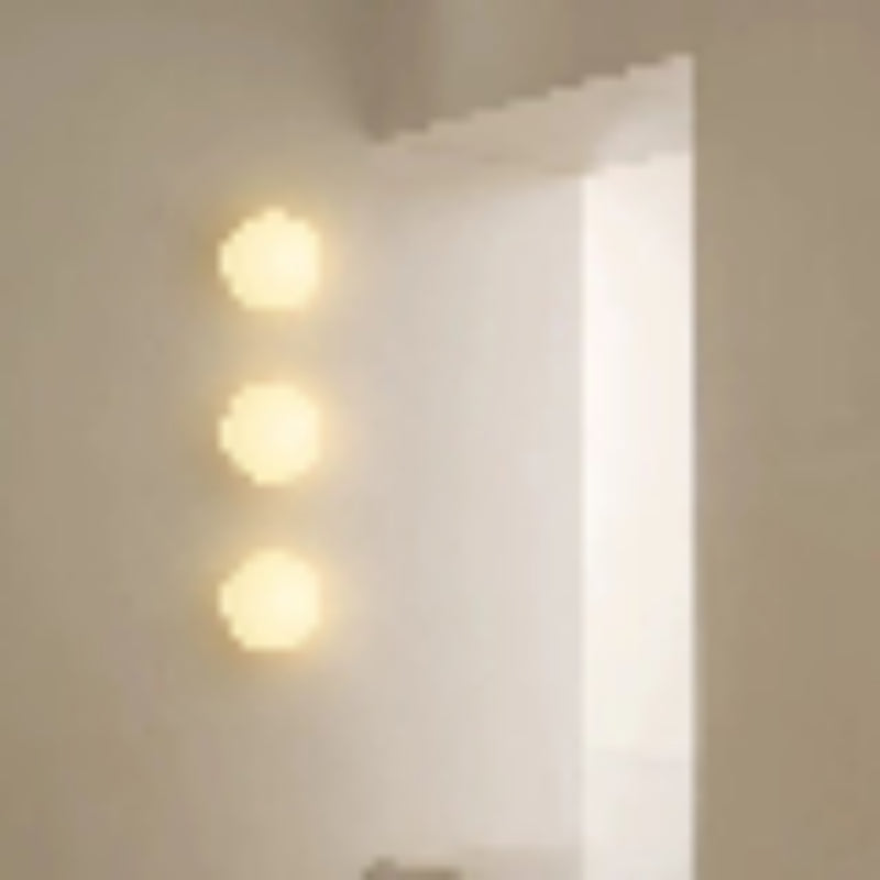 Rund LED væglampe i glaskugle med indbygget diffust lys