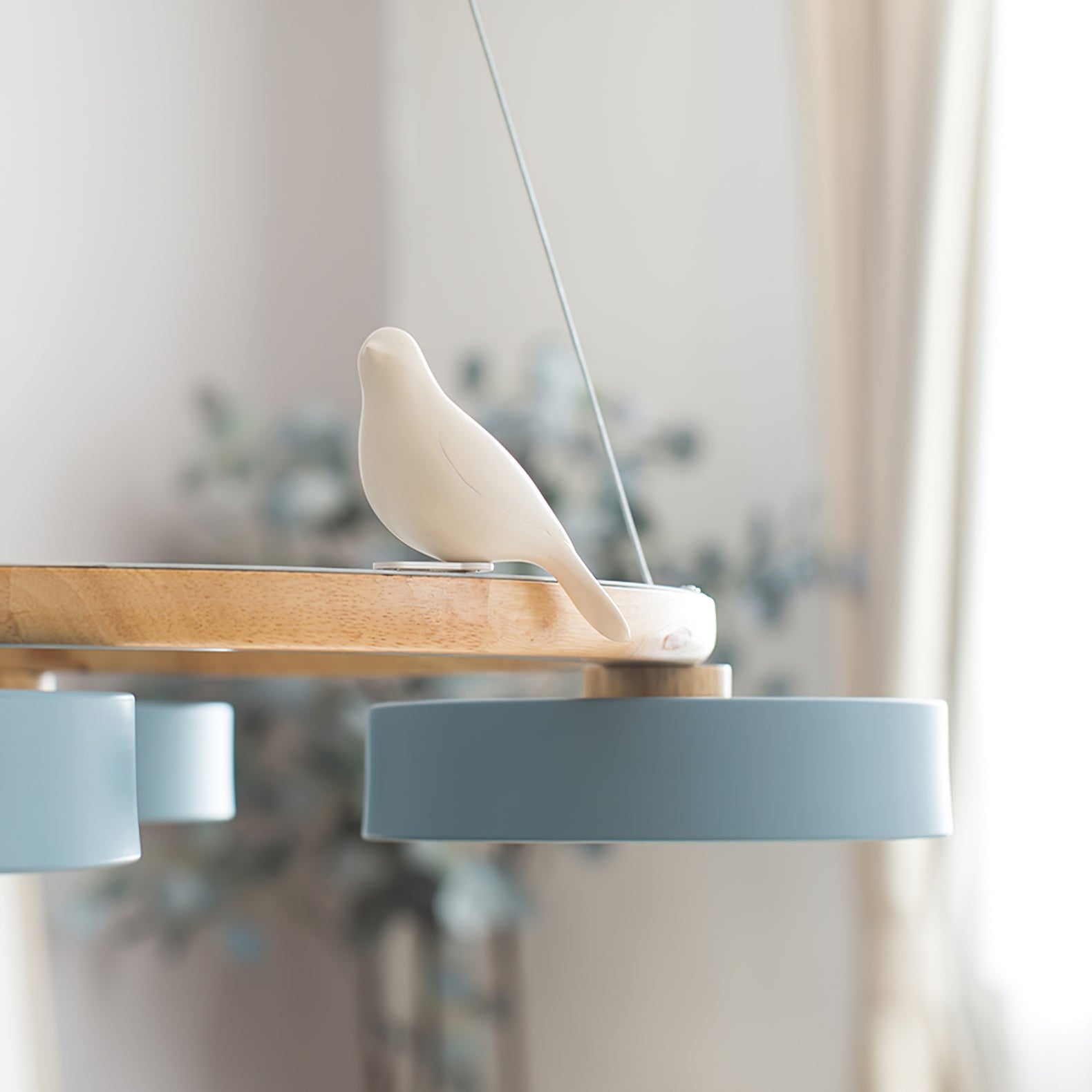 Round Wood Chandelier with Bird Figurines LED Dimmable Dining Room