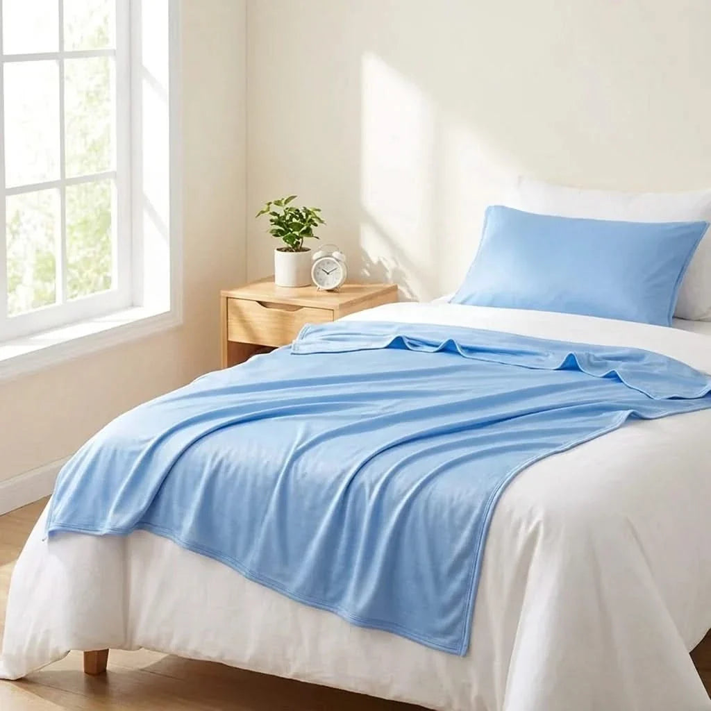 Cooling Blanket Lightweight Quick-Dry for Warm Nights