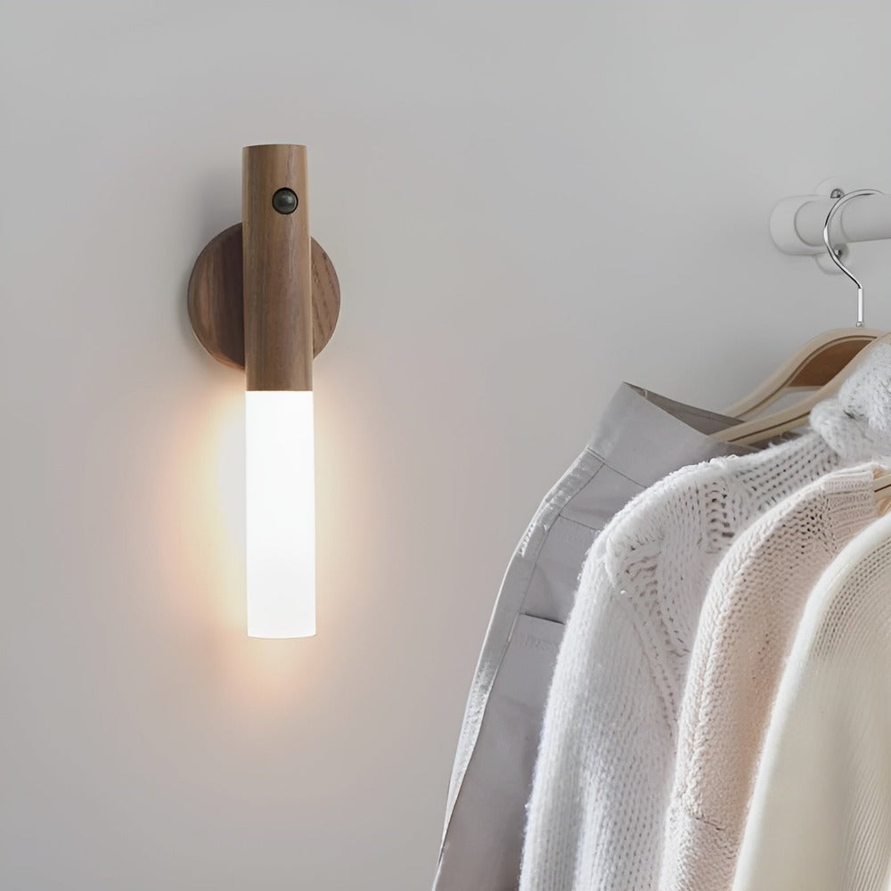 Trådløs væglampe med sensor Magnetisk LED natlampe i træ