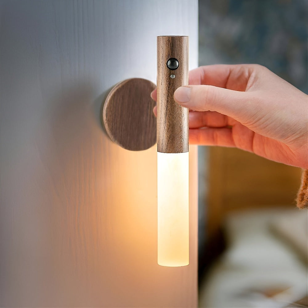 Trådløs væglampe med sensor Magnetisk LED natlampe i træ