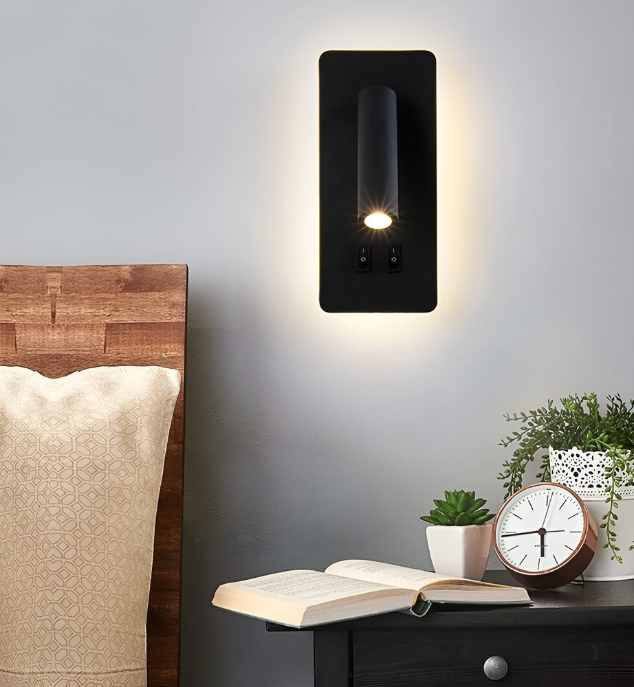 Væglampe med LED baggrundsbelysning og læsespot