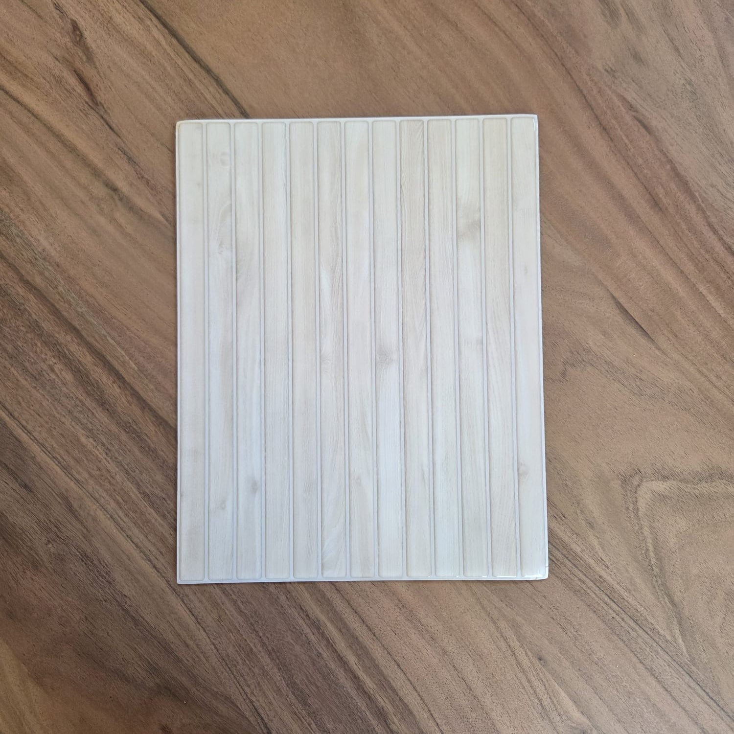 Peel and Stick Backsplash Tiles 3D Fluted Wood Grain