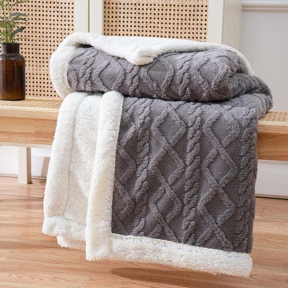 Sherpa Throw Blanket Fleece Reversible for Couch and Bed