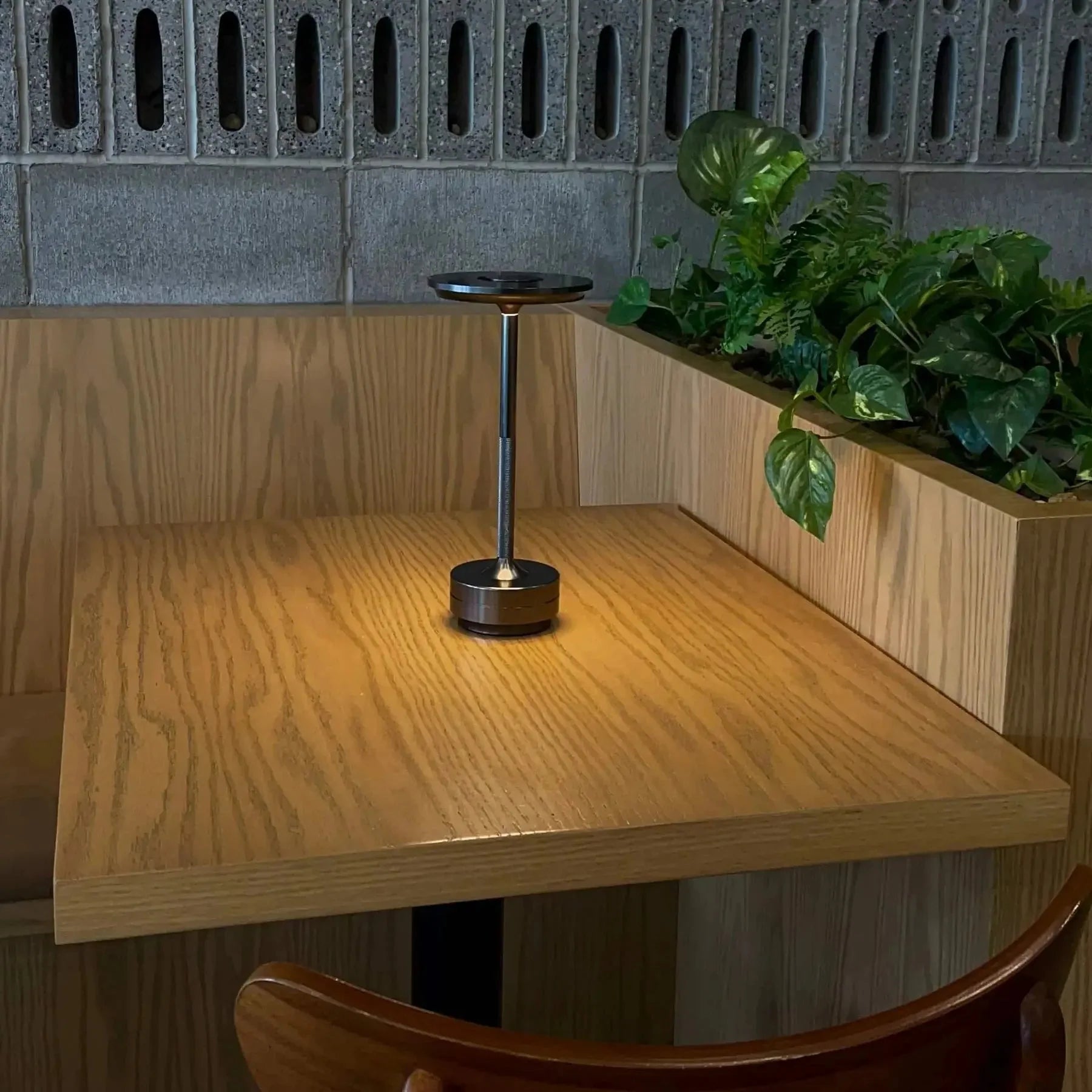 Cordless Table Lamp Rechargeable Dimmable Aluminum for Bedside and Patio