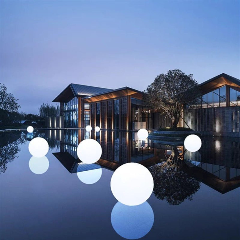 Solar Globe Light Outdoor Waterproof Ball Lamp for Lawn Garden and Pool