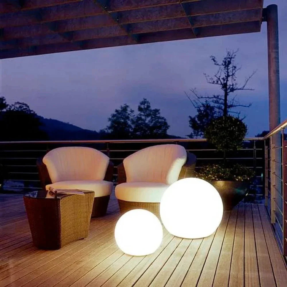 Solar Globe Light Outdoor Waterproof Ball Lamp for Lawn Garden and Pool