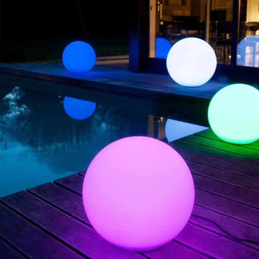 Solar Globe Light Outdoor Waterproof Ball Lamp for Lawn Garden and Pool